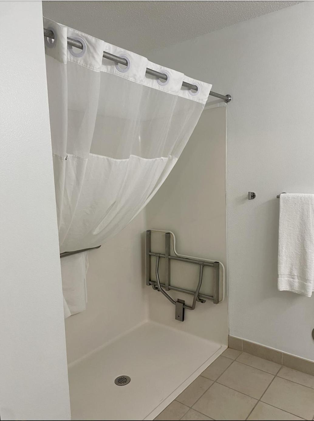 Harmony Inn & Suites ฟอร์ตดอดจ์ ภายนอก รูปภาพ
