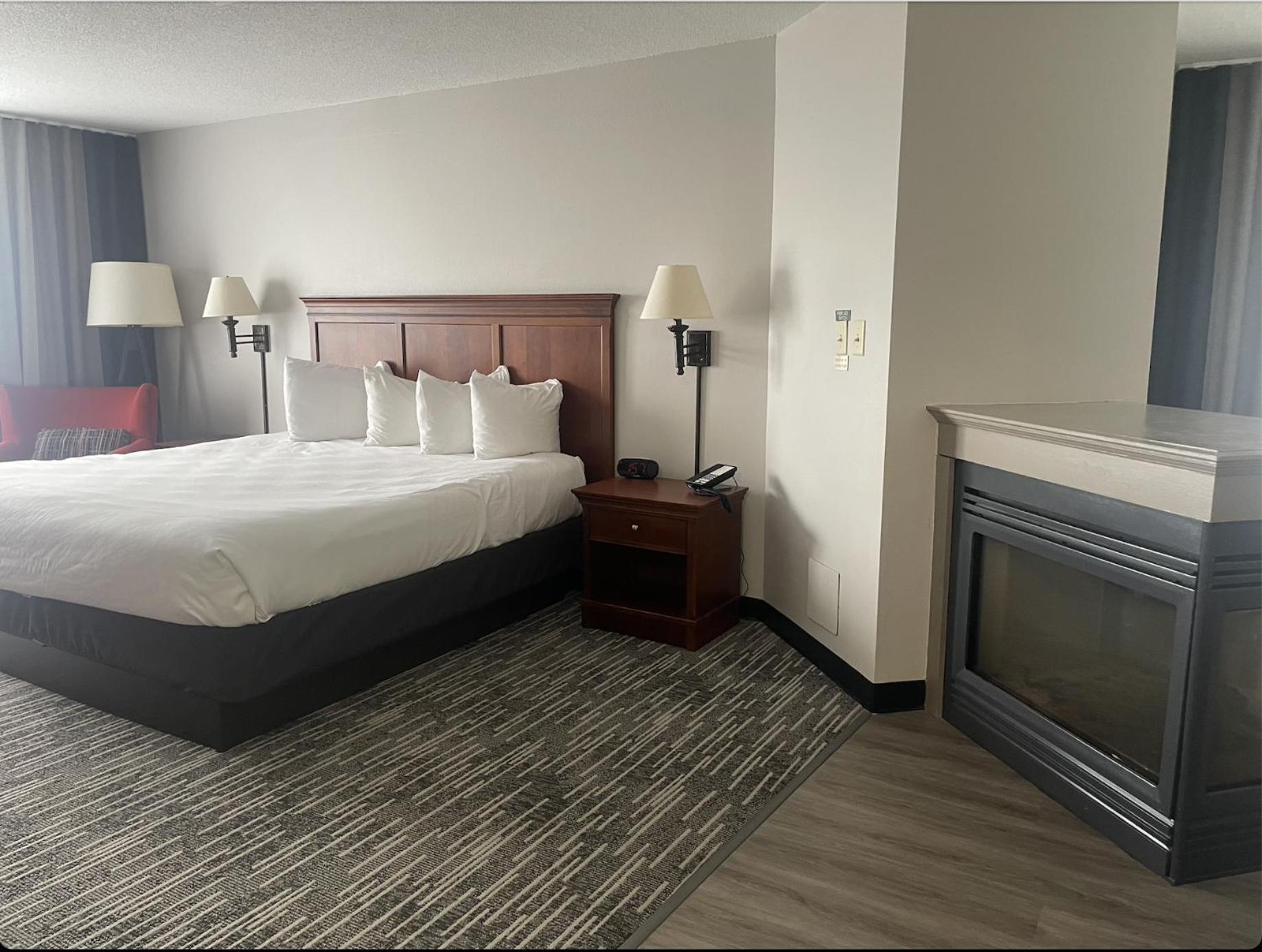 Harmony Inn & Suites ฟอร์ตดอดจ์ ภายนอก รูปภาพ